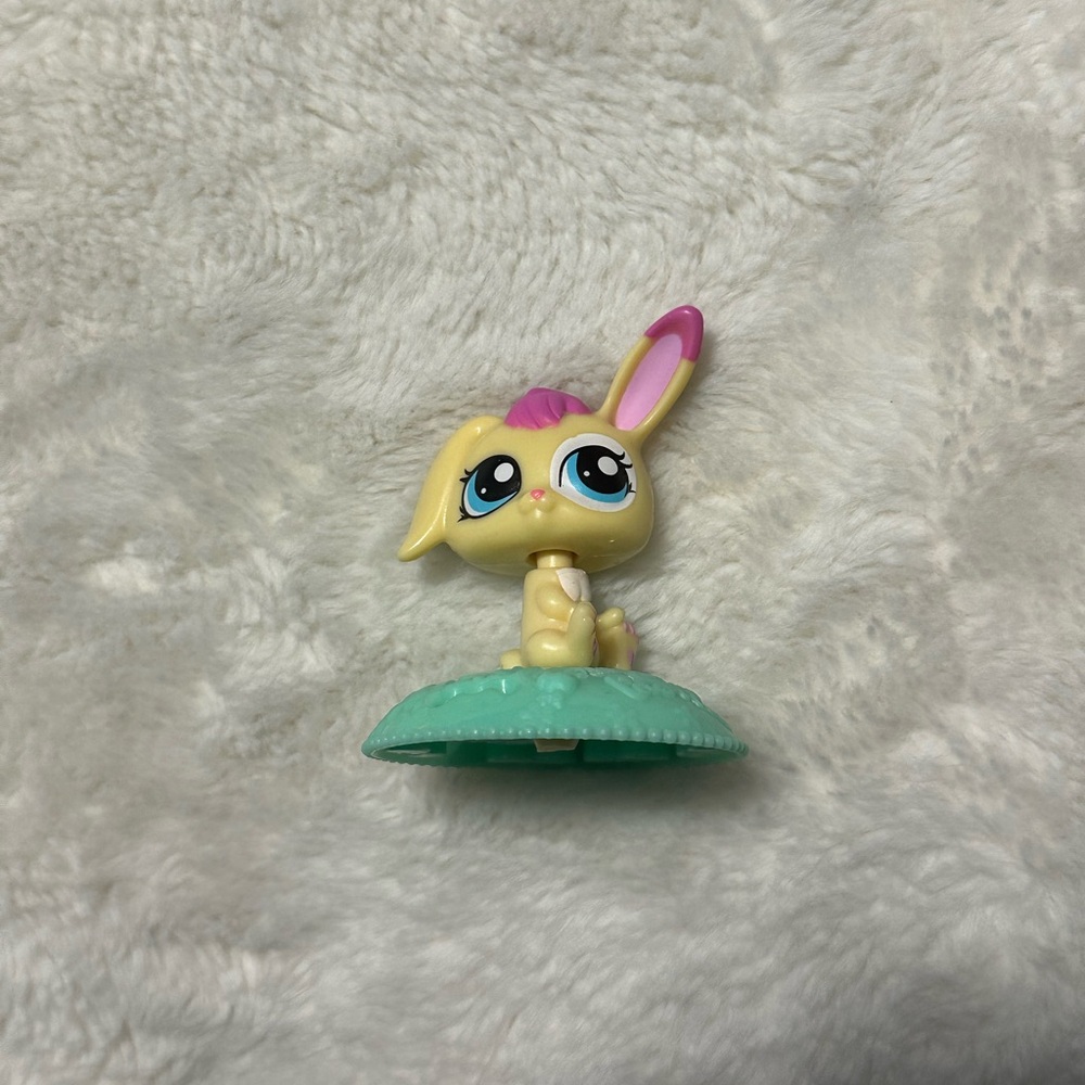 Littlest Pet Shop Yellow Bunny Mcdonald’s Toy